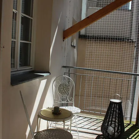 Center Golden Roof 8 Apartment